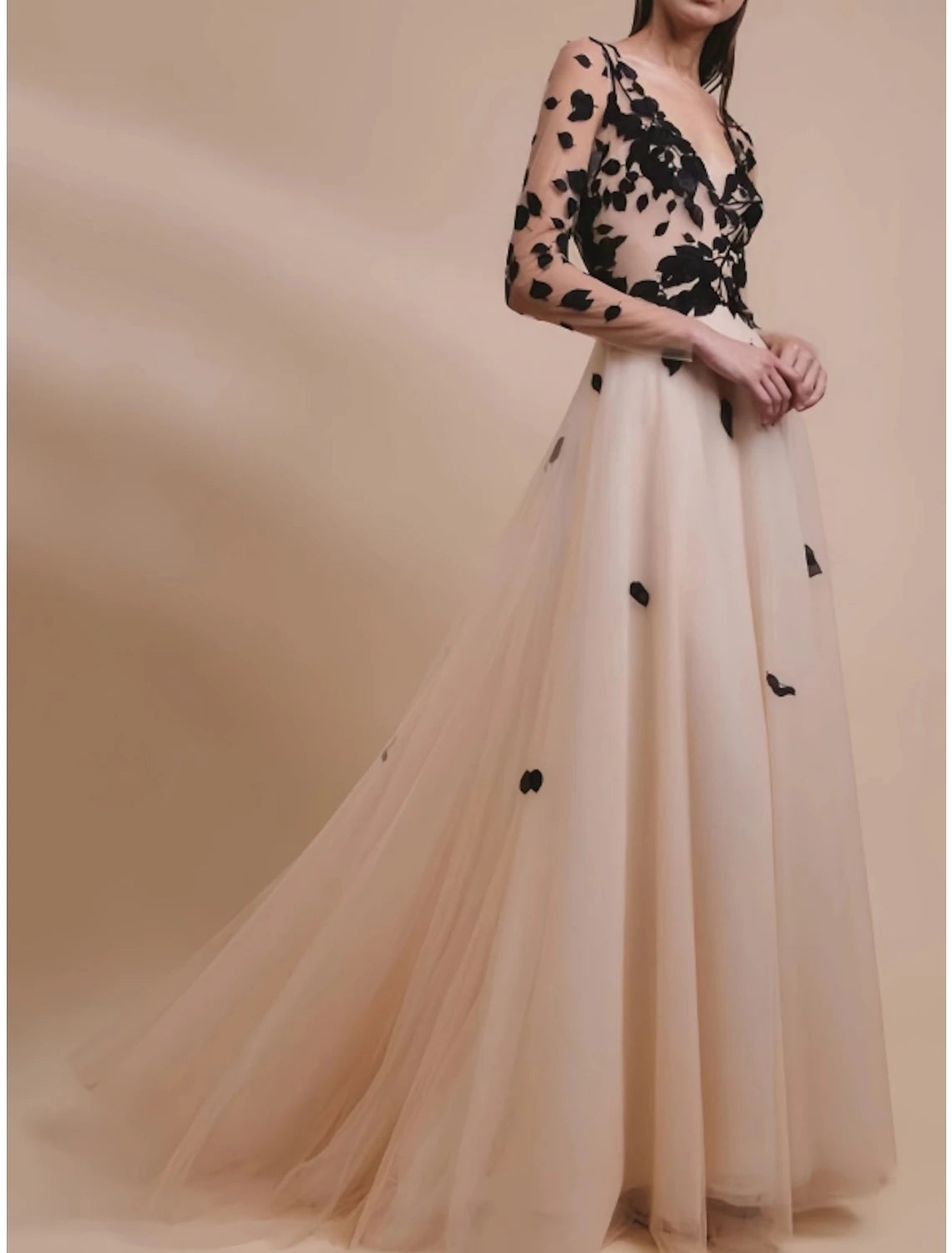 Women's Trendy Activewear Apparel A-Line Evening Gown Champagne Gold Elegant Dress Formal Wedding Guest Sweep / Brush Train Long Sleeve V Neck Tulle with Embroidery Prom Dresses