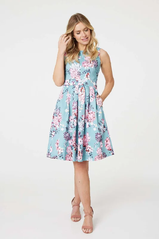 Women's Outdoor Activity Garments Floral Knee Length Skater Dress