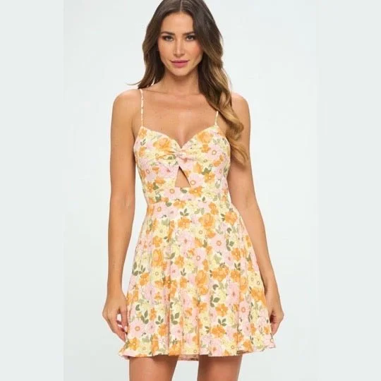 Women's Formal Event Outfit Feeling Floral Key Hole Dress