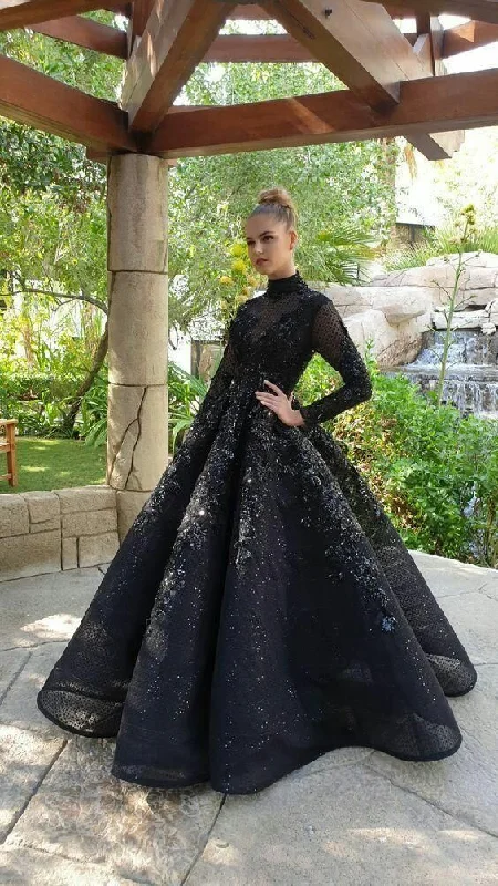 Women's Activewear Outfit Stunning A-line Tulle Prom Dresses For Wedding | Beautiful Black Lace Ball Gowns For Ladies      S1217